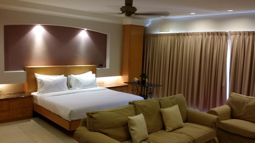 Tropical Sea View & Sunshine Villa Batu Feringgi Exterior foto