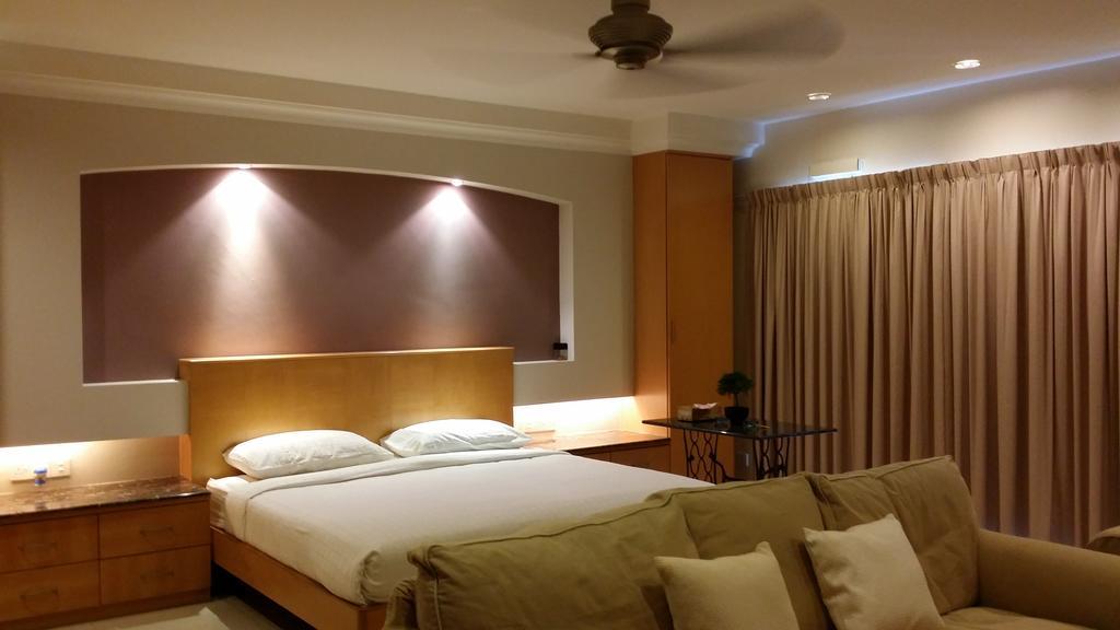 Tropical Sea View & Sunshine Villa Batu Feringgi Exterior foto
