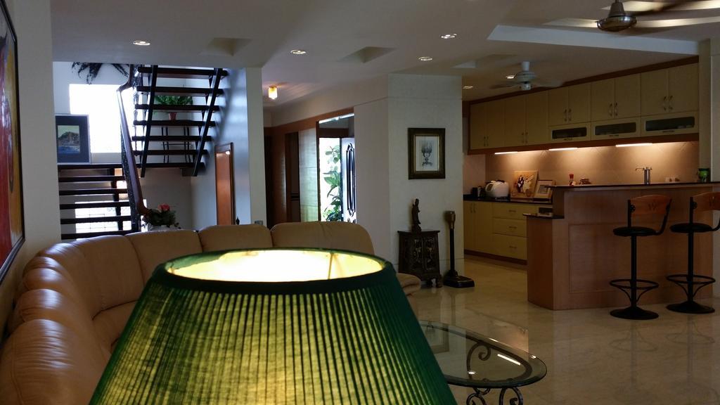 Tropical Sea View & Sunshine Villa Batu Feringgi Exterior foto